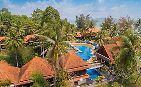 Coral Hotel Bangsaphan